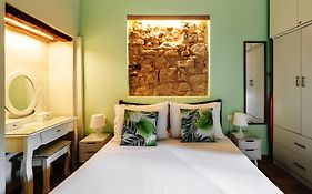 Sole Apartments - Near Corfu Port
